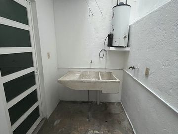 CASA EN VENTA EN JARDINES DEL PEDREGAL