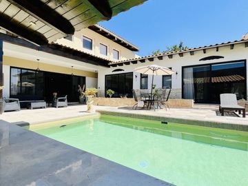 Residencia estilo Italiano en Balcones de Juriquilla