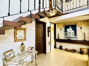 Residencia estilo Italiano en Balcones de Juriquilla