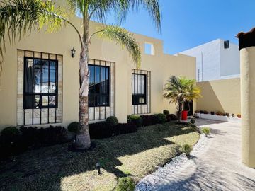 Residencia estilo Italiano en Balcones de Juriquilla