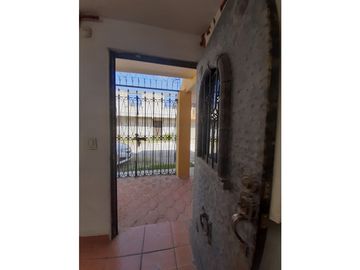 Renta Casa Con Jardín Y Acceso Controlado Zona Zavaleta, UDLAP