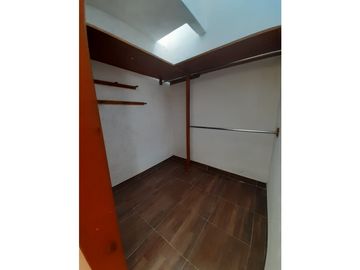Renta Casa Con Jardín Y Acceso Controlado Zona Zavaleta, UDLAP