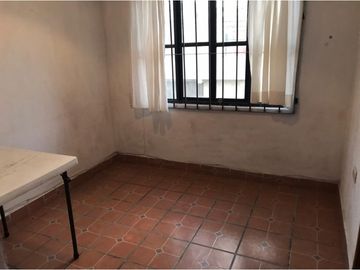 Renta Casa Con Jardín Y Acceso Controlado Zona Zavaleta, UDLAP