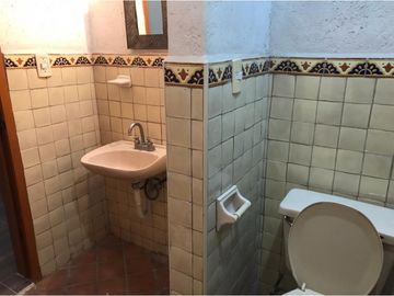 Renta Casa Con Jardín Y Acceso Controlado Zona Zavaleta, UDLAP