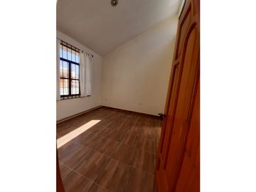 Renta Casa Con Jardín Y Acceso Controlado Zona Zavaleta, UDLAP