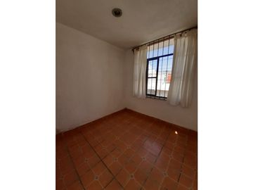 Renta Casa Con Jardín Y Acceso Controlado Zona Zavaleta, UDLAP
