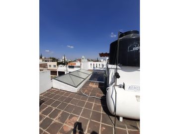 Renta Casa Con Jardín Y Acceso Controlado Zona Zavaleta, UDLAP