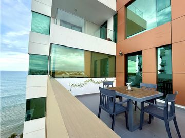 En venta suite vista al ciudad Edf. Poseidon cerca cc La Cuadra.