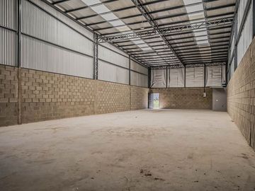 ALQUILER GALPON A ESTRENAR 235 M2 CUBIERTOS PILAR