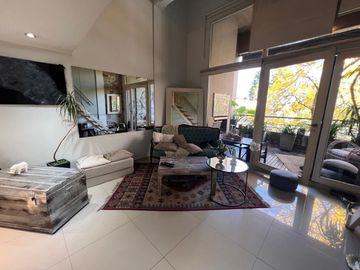 Venta Hermoso departamento Talar Florida
