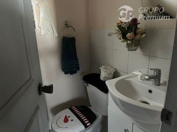 Casa en Venta en Rojas Magallanes con Araucania