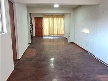 Casa en Venta en Villa Perú