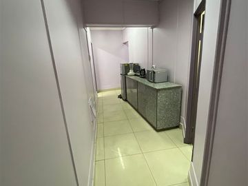Oficina en Venta en Paseo Bulnes / Eleuterio Ramirez