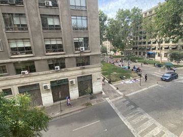 Oficina en Venta en Paseo Bulnes / Eleuterio Ramirez