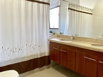 Casa en Venta en San Carlos De Apoquindo / Carlos Peña Otaegui