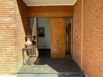 Casa en Venta en San Carlos De Apoquindo / Carlos Peña Otaegui