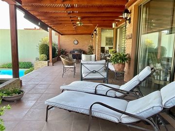 Casa en Venta en San Carlos De Apoquindo / Carlos Peña Otaegui