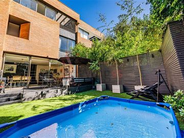 Casa en Venta en Cam. Farellones / San Enrique - Fantástica y Funcional Townhouse