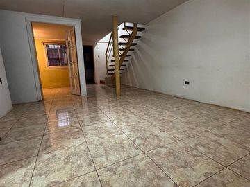 Casa en Venta en Se vende cómoda y espaciosa casa en la comuna de san bernardo