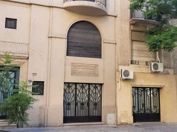 VENTA CASA SAN JUAN 2100, 12 AMBIENTES