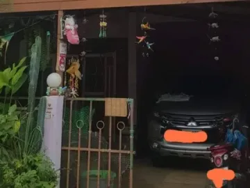 3 Bedroom Townhouse for sale in Noen Phra, Rayong