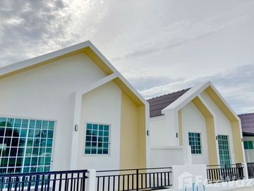 3 Bedroom House for sale at Lamlukbua Town