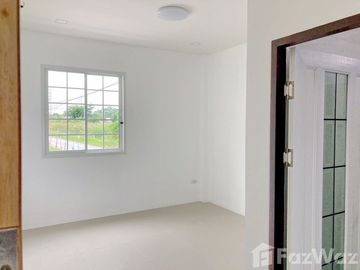 3 Bedroom House for sale at Lamlukbua Town