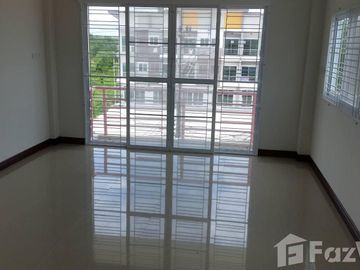 3 Bedroom Townhouse for sale in Ban Laeng, Rayong