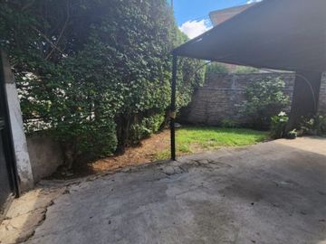 Casa para 2 Familias en venta en Remedios de Escalada Oeste