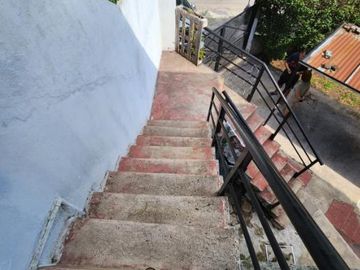 Casa para 2 Familias en venta en Remedios de Escalada Oeste