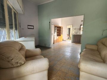 Casa para 2 Familias en venta en Remedios de Escalada Oeste