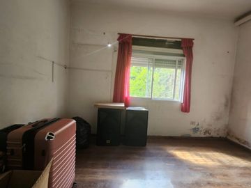 Casa para 2 Familias en venta en Remedios de Escalada Oeste