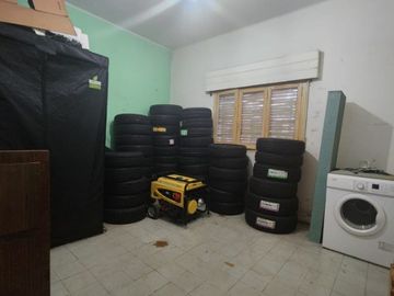 Casa para 2 Familias en venta en Remedios de Escalada Oeste