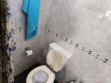 Casa para 2 Familias en venta en Remedios de Escalada Oeste