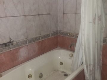 Triplex en venta en Villa Luzuriaga