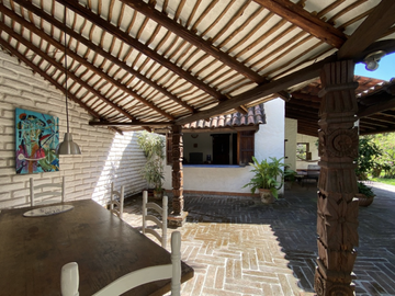 VENTA CASA ESTILO HACIENDA EN CONDOMINIO CON AMENIDADES, JIUTEPEC MORELOS