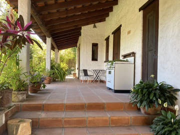 VENTA CASA ESTILO HACIENDA EN CONDOMINIO CON AMENIDADES, JIUTEPEC MORELOS