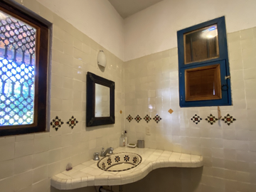 VENTA CASA ESTILO HACIENDA EN CONDOMINIO CON AMENIDADES, JIUTEPEC MORELOS