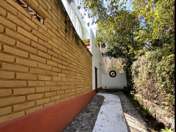 VENTA CASA ESTILO HACIENDA EN CONDOMINIO CON AMENIDADES, JIUTEPEC MORELOS