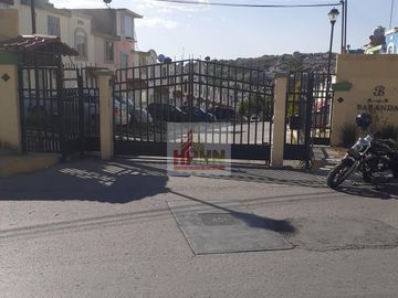 URBI VILLA DEL REY, HUEHUETOCA, EDO. DE MÉXICO CASA EN VENTA