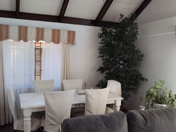 Se vende casa independiente en Villa Alemana lado Sur