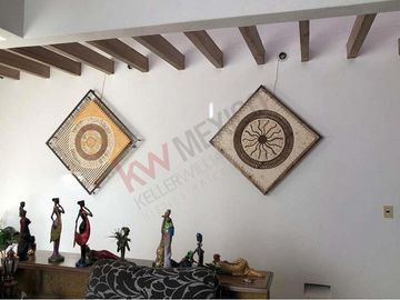 Hermosa Casa estilo Mexicano, amplia en fraccionamiento campestre muy seguro