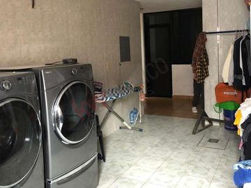 Hermosa Casa estilo Mexicano, amplia en fraccionamiento campestre muy seguro