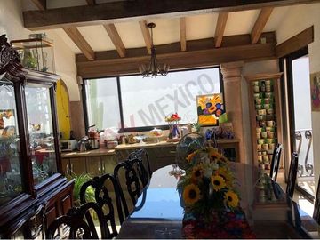 Hermosa Casa estilo Mexicano, amplia en fraccionamiento campestre muy seguro