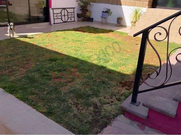 Hermosa Casa estilo Mexicano, amplia en fraccionamiento campestre muy seguro