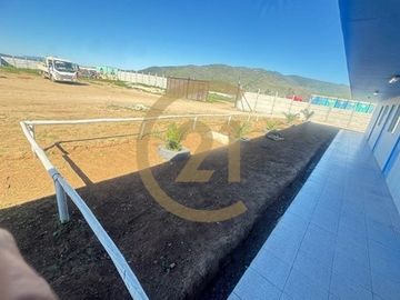 Vendo terreno con galpon sector Pan de Azucar