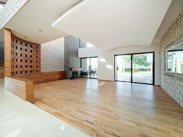 ESPECTACULAR CASA EN VENTA EN VILLAS DEL MESÓN JURIQUILLA