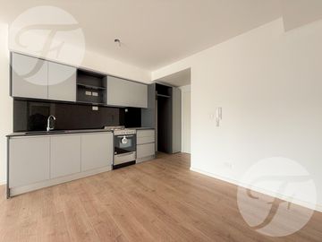 Departamento 2 Ambientes en Venta en Marquis Belgrano R - Cochera, Balcón y Amenities de Lujo