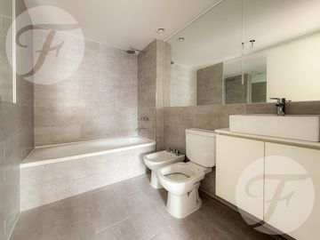 Departamento 2 Ambientes en Venta en Marquis Belgrano R - Cochera, Balcón y Amenities de Lujo