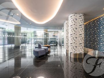 Departamento 4 Ambientes en Venta en Marquis Belgrano R - Cochera, Balcón y Amenities de Lujo
